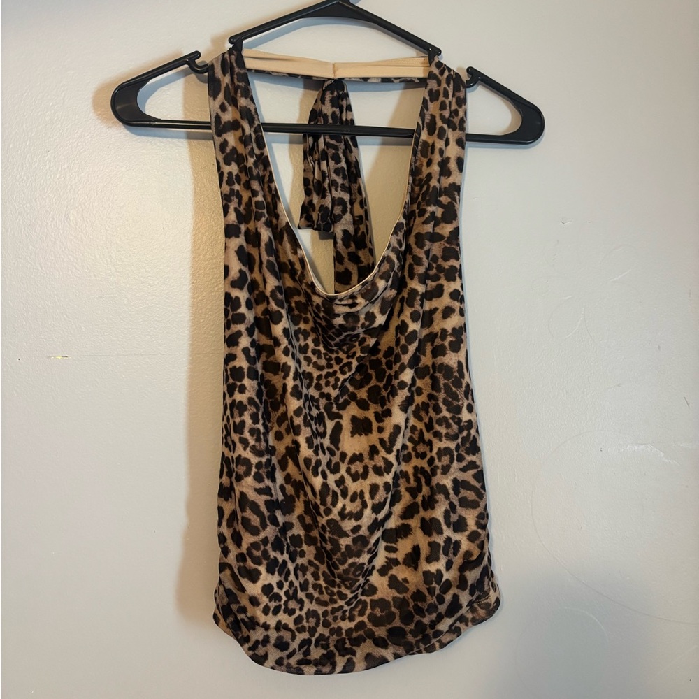 woman’s low back halter top